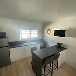 아파트 Tiny House Moderne, Avec Terrasse *